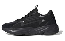 Adidas: Кроссовки 