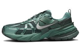 Nike: Зелёные кроссовки 