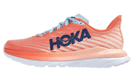 Hoka One One: Оранжевые кроссовки 