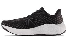New Balance: Чёрные кроссовки  Fresh Foam