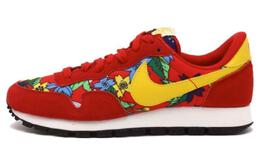 Nike: Красные кроссовки  Air Pegasus 83