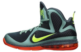 Nike: Кроссовки  Lebron 9