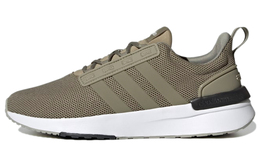 Adidas: Зелёные кроссовки 