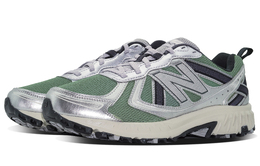New Balance: Зелёные кроссовки 