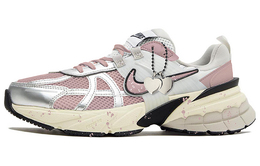 Nike: Розовые кроссовки 