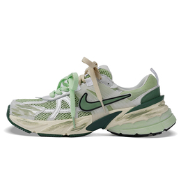 Nike: Белые кроссовки 