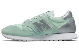 New Balance: Кроссовки  520