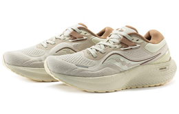 Saucony: Кроссовки 