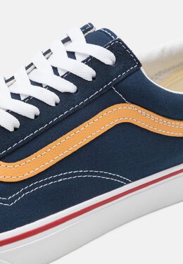 Vans: Тёмные кроссовки  Old Skool