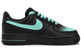 Nike: Чёрные кроссовки  Air Force 1