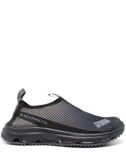 Salomon: Чёрные кроссовки 