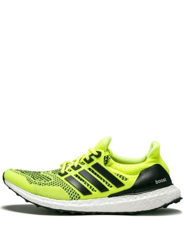 Adidas: Жёлтые кроссовки  UltraBoost