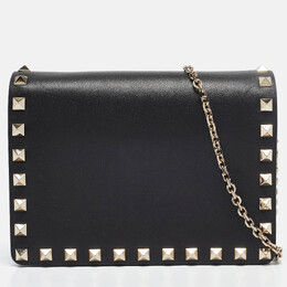 Valentino: Чёрный клатч  Rockstud