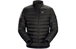 Arcteryx: Чёрный пуховик 