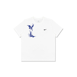 Nike: Белая футболка 