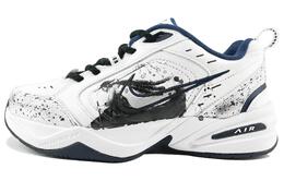 Nike: Белые кроссовки  Air Monarch