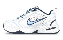 Nike: Белые кроссовки  Air Monarch