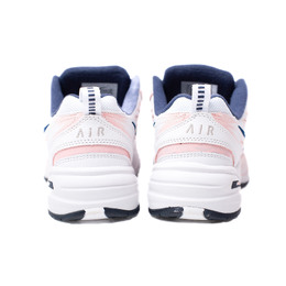 Nike: Розовые кроссовки  Air Monarch