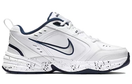 Nike: Белые кроссовки  Air Monarch