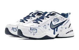 Nike: Белые кроссовки  Air Monarch