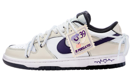 Nike: Белые кроссовки  Dunk