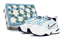 Nike: Голубые кроссовки  Air Monarch