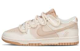 Nike: Белые кроссовки  Dunk