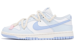 Nike: Белые кроссовки  Dunk