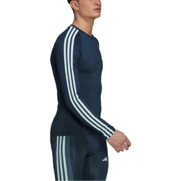 Adidas: Чёрная футболка 