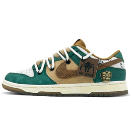 Nike: Белые кроссовки  Dunk