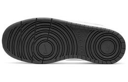 Nike: Зелёные кроссовки  Court