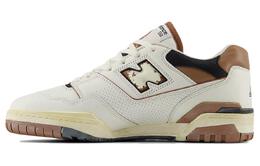 New Balance: Бежевые кроссовки  550