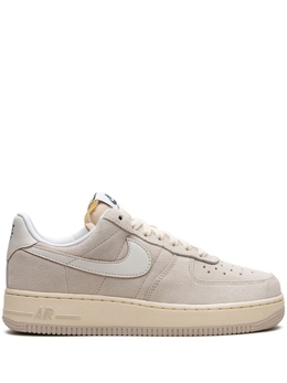Nike: Бежевые кроссовки  Air Force 1 Low