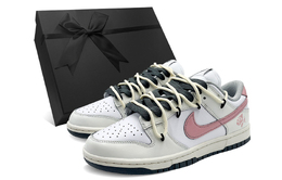 Nike: Жёлтые кроссовки  Dunk
