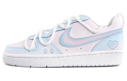 Nike: Светлые кроссовки  Court