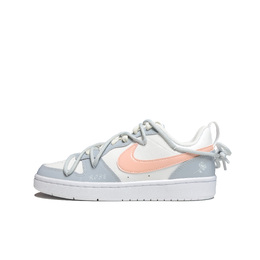 Nike: Светлые кроссовки  Court