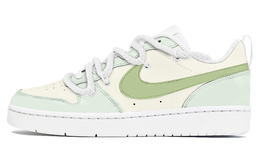 Nike: Зелёные кроссовки  Court
