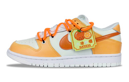 Nike: Оранжевые кроссовки  Dunk
