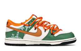 Nike: Оранжевые кроссовки  Dunk