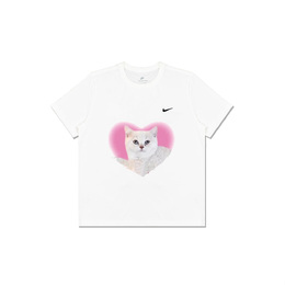 Nike: Белая футболка 