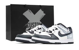 Nike: Белые кроссовки  Dunk