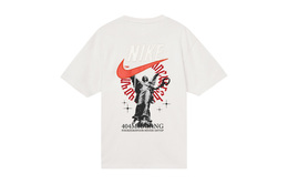 Nike: Серая футболка 