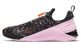Nike: Розовые кроссовки 