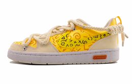 Nike: Оранжевые кроссовки  Court