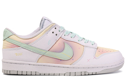 Nike: Белые кроссовки  Dunk