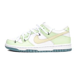 Nike: Белые кроссовки  Dunk