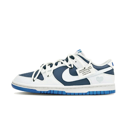 Nike: Белые кроссовки  Dunk