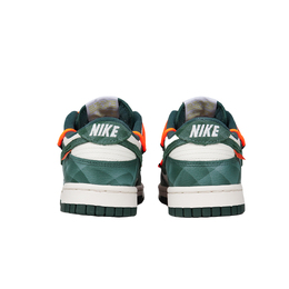 Nike: Белые кроссовки  Dunk