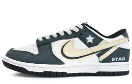 Nike: Тёмные кроссовки  Dunk
