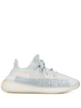 Adidas: Белые кроссовки  Yeezy Boost 350 v2